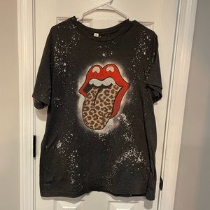 Graphic tee
